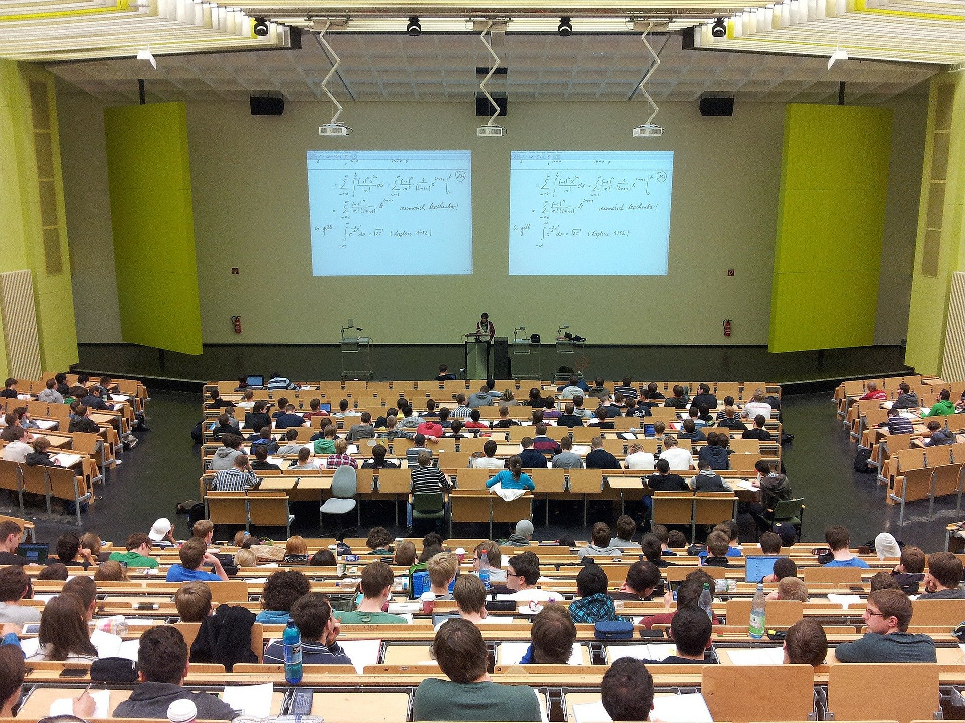 Mistakes to avoid while applying to an overseas university